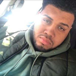 Meet your Posher, Alex